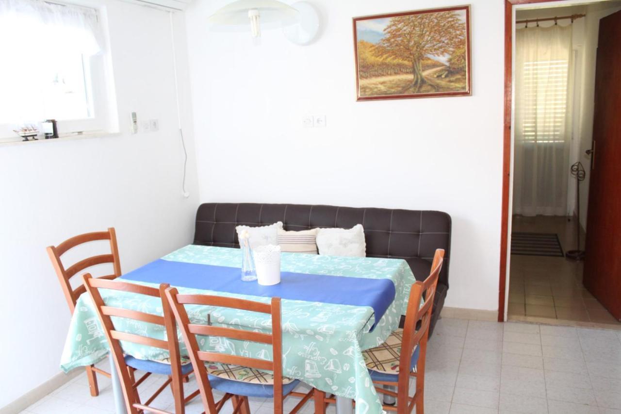 Apartments Demori Primosten Luaran gambar
