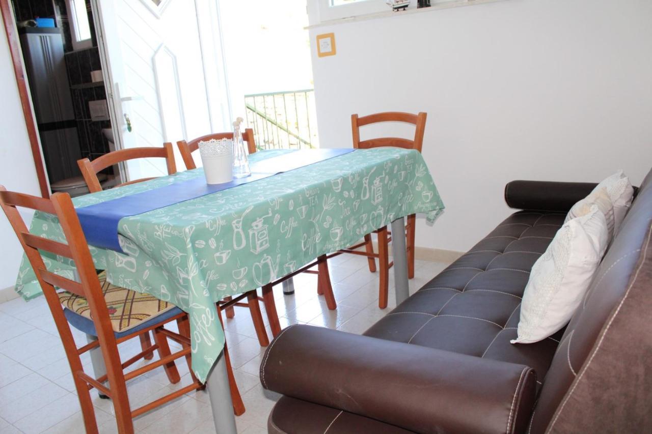 Apartments Demori Primosten Luaran gambar